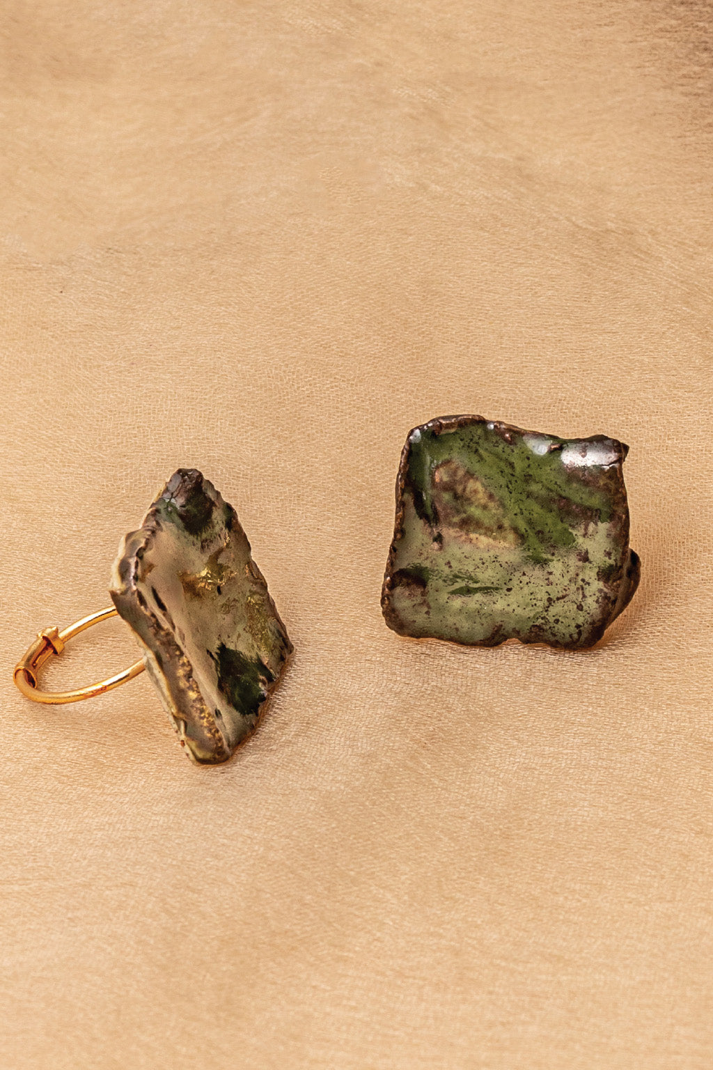 Handcrafted Ceramic & Brass Fusion Ring – Feather Weight